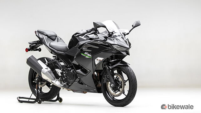 Kawasaki Ninja 500 gets Rs. 10,000 discount