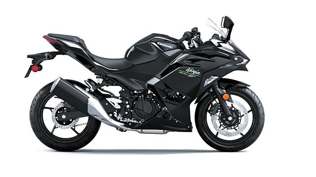 Kawasaki Ninja 500 Right Side View