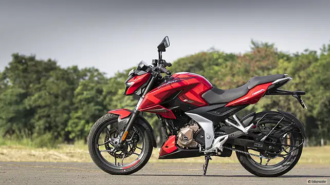 New Bajaj Pulsar 400 launch marginally delayed!