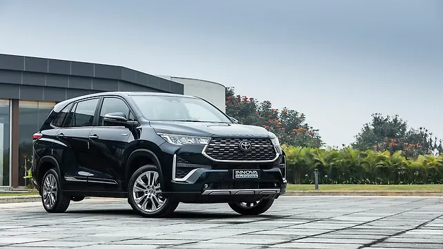 Toyota Innova Hycross to get GX (O) variant soon