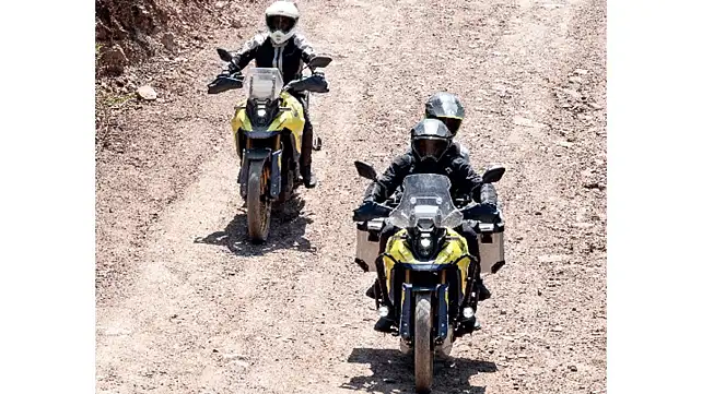 Suzuki V-Strom 800DE Front View