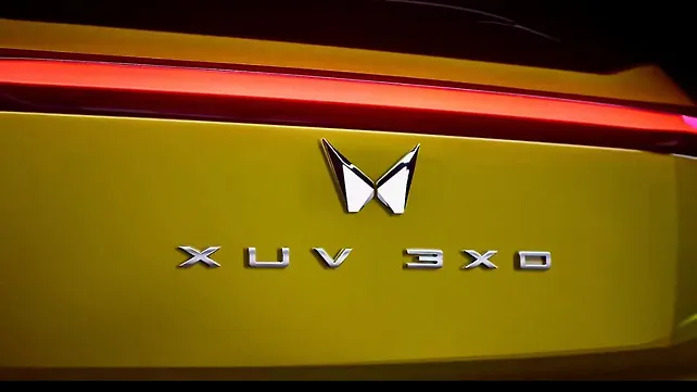 महिंद्रा ने अपनी नई XUV 3XO की दिखाई दूसरी झलक; एडास और पैनारॉमिक सनरूफ़ का होना कन्फ़र्म 