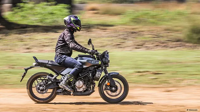 KTM 390 Duke Right Side View