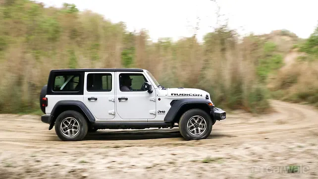 Jeep Wrangler Right Side View Jeep Wrangler Right Side View