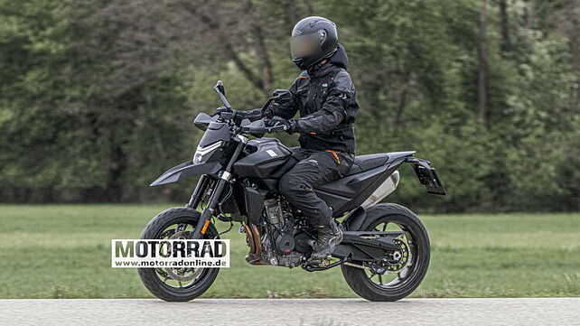 KTM 790 Duke-based GasGas Supermoto and Enduro bikes spied