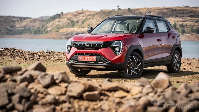 Mahindra XUV 3XO Left Front Three Quarter Mahindra XUV 3XO Left Front Three Quarter