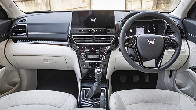 Mahindra XUV 3XO Dashboard Mahindra XUV 3XO Dashboard