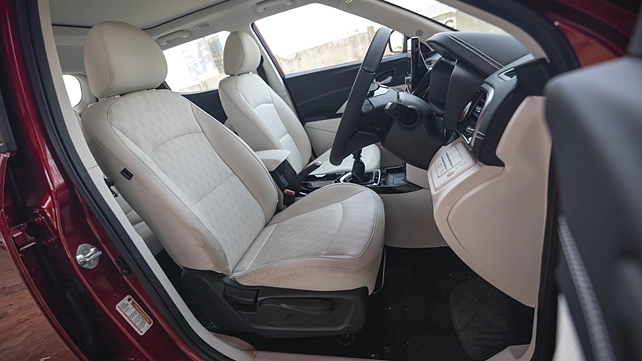 Mahindra XUV 3XO Front Row Seats Mahindra XUV 3XO Front Row Seats