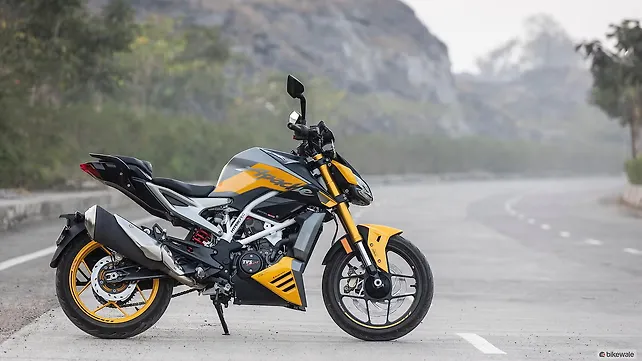 Bajaj Pulsar NS400Z Right Side View