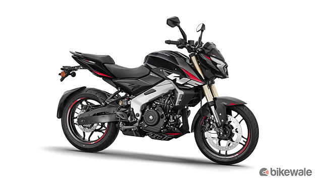 Bajaj Pulsar NS400Z Right Front Three Quarter