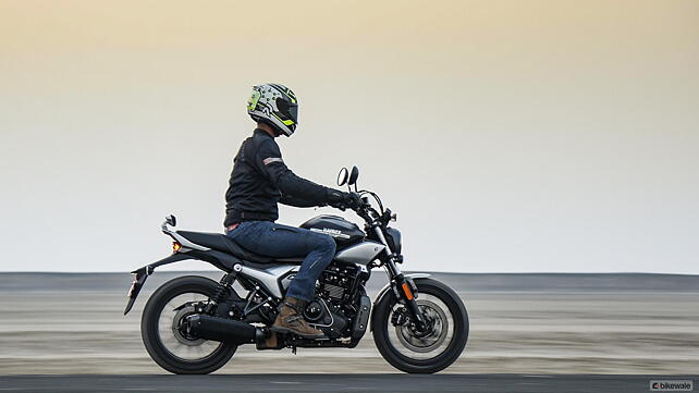 Bajaj Pulsar NS400Z Right Side View