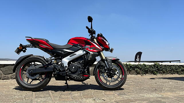 Bajaj Pulsar NS400Z Right Side View