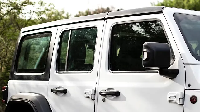 Jeep Wrangler Side Glass Housing