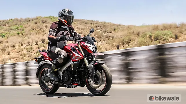 Bajaj Pulsar NS400Z Right Side View
