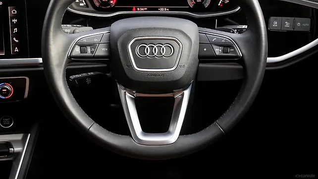 Audi Q3 Horn Boss