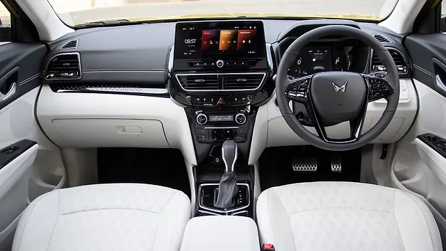 Mahindra XUV 3XO Dashboard Mahindra XUV 3XO Dashboard