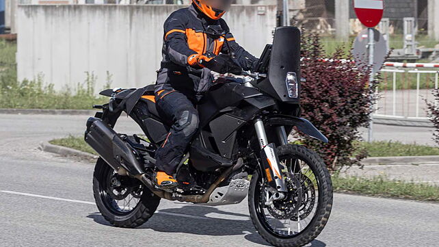 KTM 1390 Rally spotted testing!