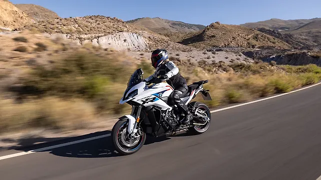 BMW S 1000 XR launched in India at Rs. 22.50 lakh BMW S 1000 XR launched in India at Rs. 22.50 lakh