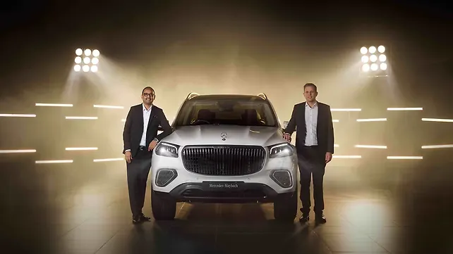 Mercedes-Benz Maybach GLS Front View Mercedes-Benz Maybach GLS Front View