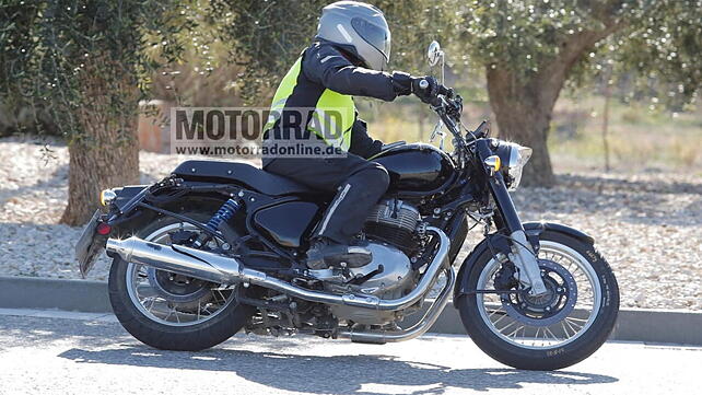 Royal Enfield Classic 650 Right Side View