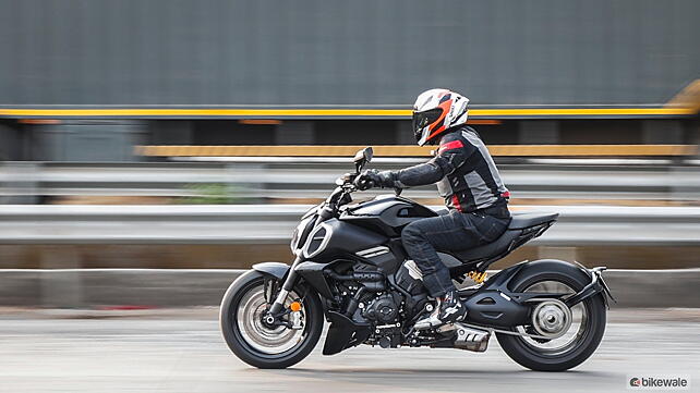 Ducati Diavel V4 Left Side View