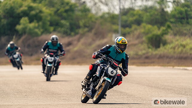 TVS Apache RTR 200 4V Right Side View