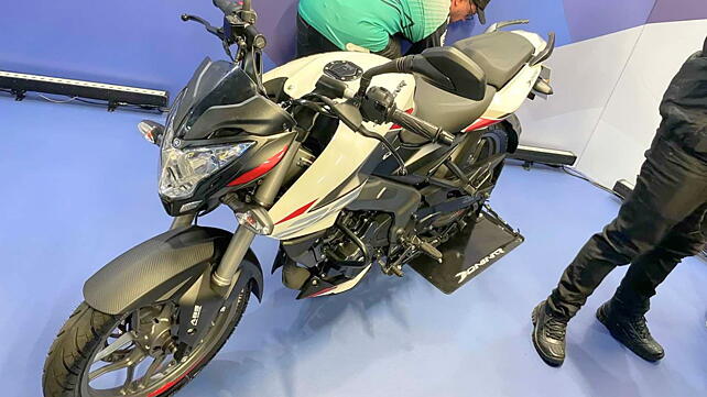 Bajaj Pulsar NS160 Left Side View