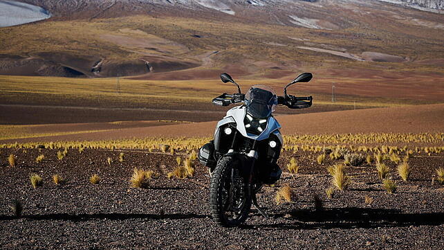 BMW R 1300 GS Front View