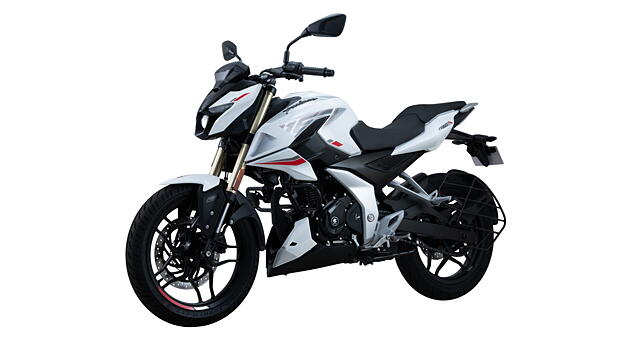 Bajaj Pulsar N160 Left Rear Three Quarter