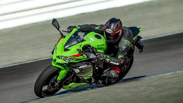 Kawasaki Ninja ZX-4RR arrives at the dealerships