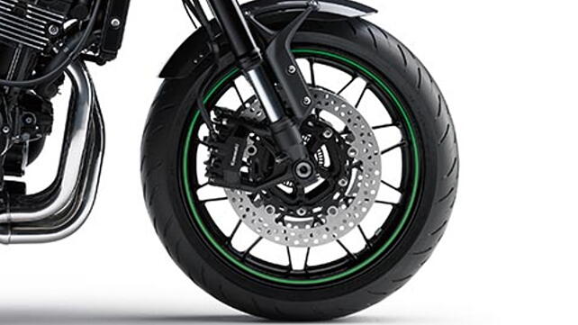 Kawasaki Z900RS Front Wheel