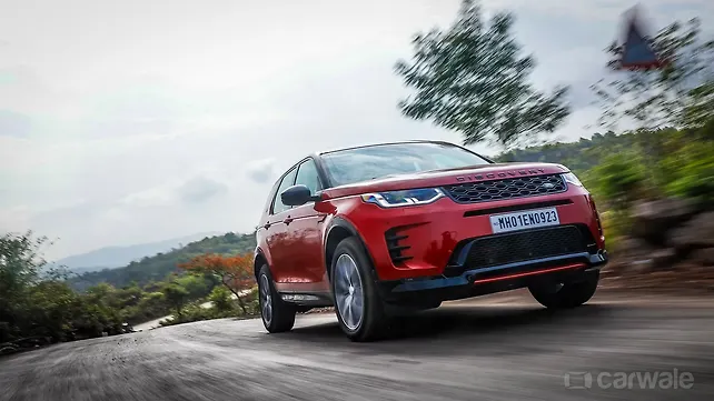 Land Rover Discovery Sport Right Front Three Quarter Land Rover Discovery Sport Right Front Three Quarter