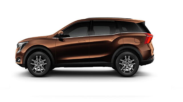 Mahindra XUV700 gets two new colour options