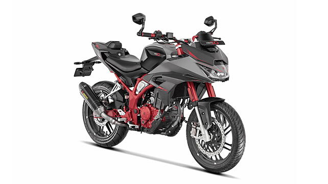 Hero Karizma XMR Right Front Three Quarter