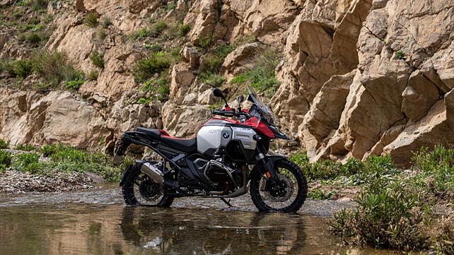 BMW R 1300 GS Adventure Right Side View