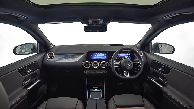 Mercedes-Benz EQA Dashboard