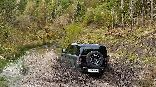 Land Rover Defender Octa: Now in pictures - CarWale