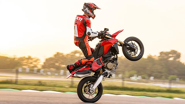 Ducati Hypermotard 698 Mono Right Side View