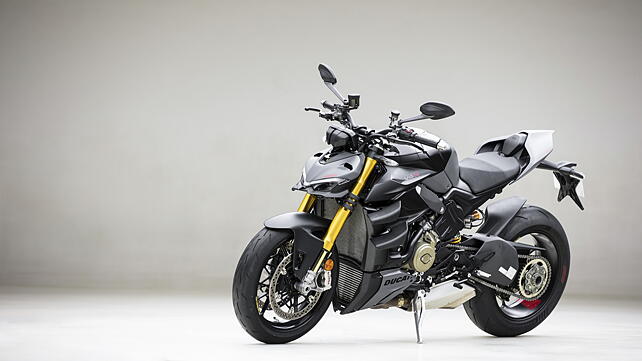 Ducati Streetfighter V4 Left Front Three Quarter