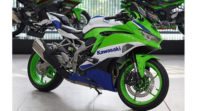 Kawasaki  Right Side View