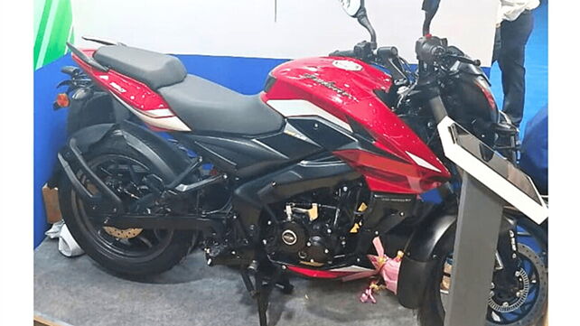 Bajaj unveils ethanol-powered Pulsar NS160