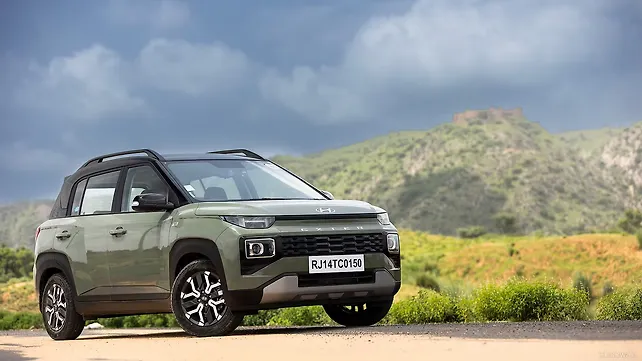 Hyundai launches S+ AMT and S (O) + MT variants for Exter SUV Hyundai launches S+ AMT and S (O) + MT variants for Exter SUV
