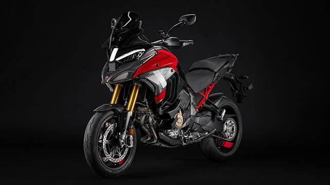 Ducati Multistrada V4 Left Front Three Quarter