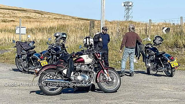 Royal Enfield Classic 650 Right Side View