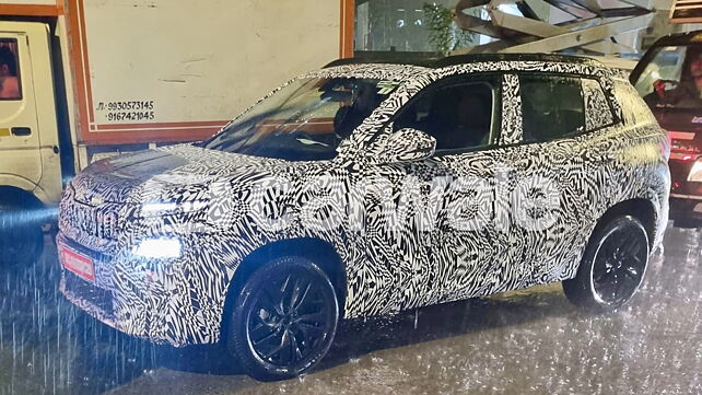 Production-ready Skoda Kylaq SUV spied Production-ready Skoda Kylaq SUV spied