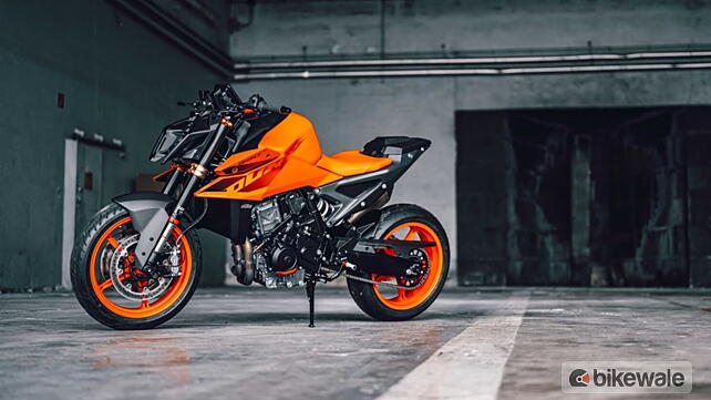 KTM  Left Front Three Quarter