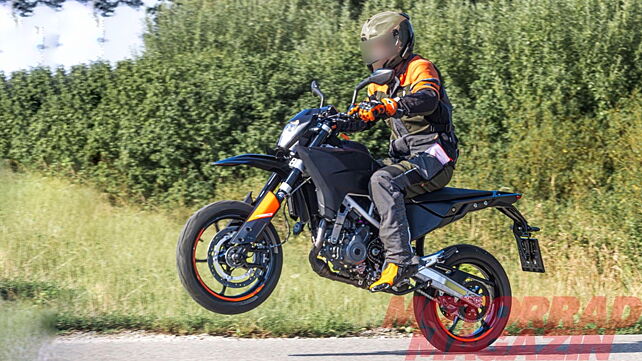 New KTM 390 SMC R supermoto bike spied testing