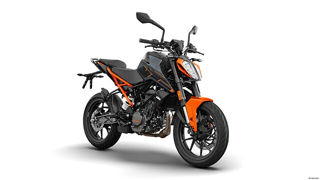 2025 KTM 200 Duke starts reaching dealerships