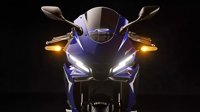 Yamaha YZF-R3 Front View