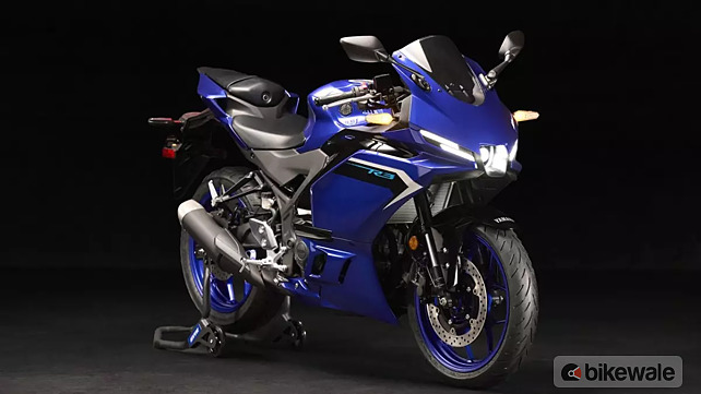 Yamaha YZF-R3 Right Front Three Quarter